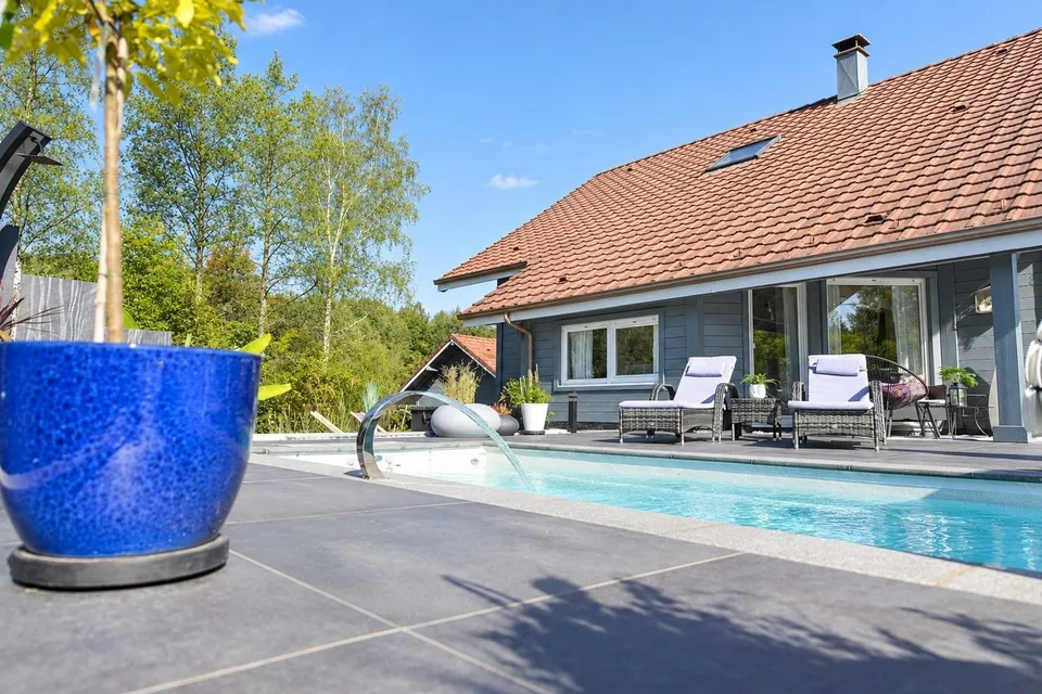 Chalet contemporaneo di 160 m² su 1,56 ettari di terreno con strutture equestri – foto 14 di 30