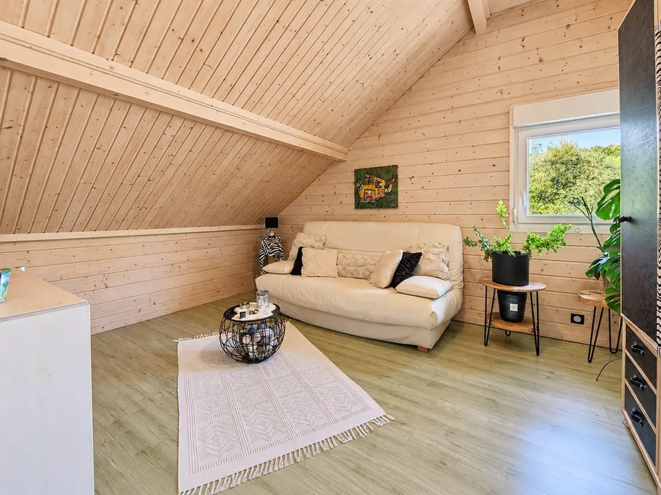 Chalet contemporaneo di 160 m² su 1,56 ettari di terreno con strutture equestri – foto 27 di 30