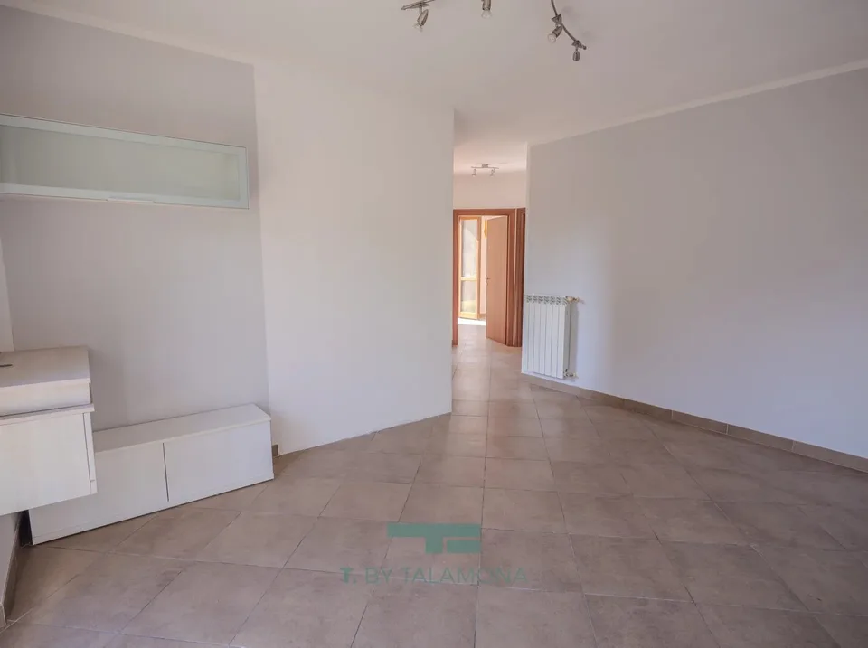 Apartment with garden and garage – photo 6 of 13