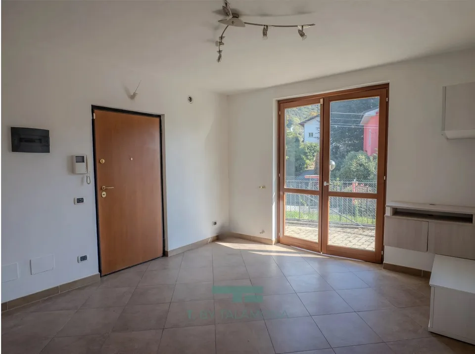 Apartment with garden and garage – photo 7 of 13