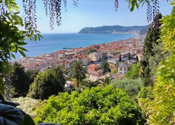 Grundstücke und Projekte mit grandiosem Ausblick auf das Ligurische Meer – Foto 2 von 3