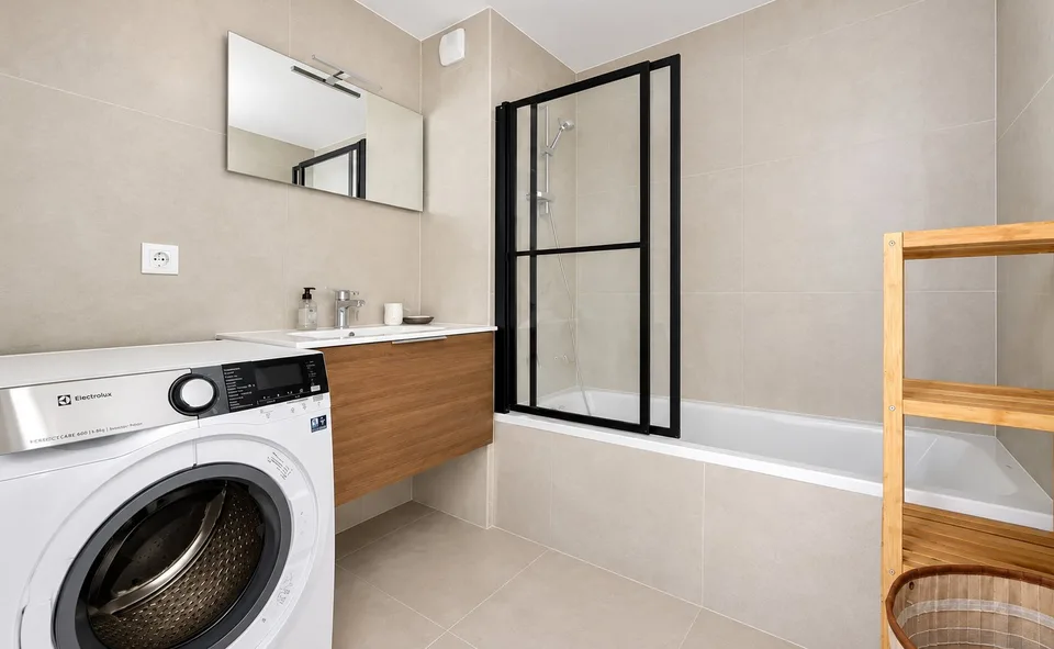 Ferney-Voltaire — Elegantes T4 von 84 m² mit Terrasse und Elternschlafzimmer – Foto 3 von 4