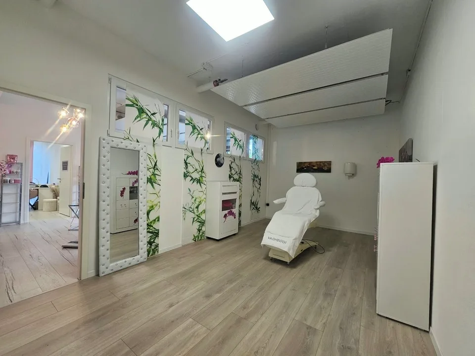 Locale Commerciale in Affitto - Etagnières – foto 4 di 8