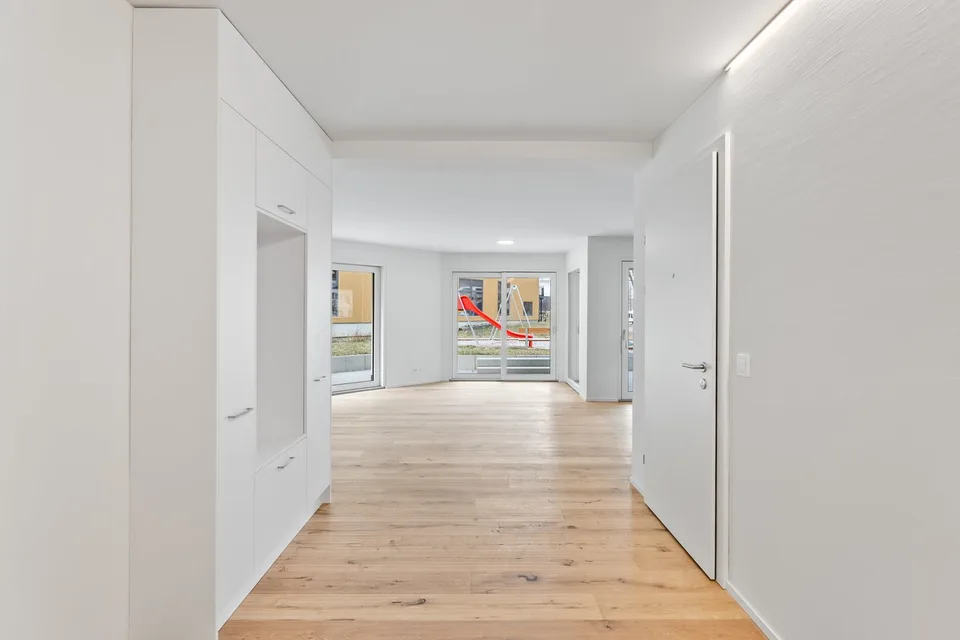 möbiliertes WG Zimmer in 5.5-Z-Gartenwohnung - Neubau – Foto 8 von 14