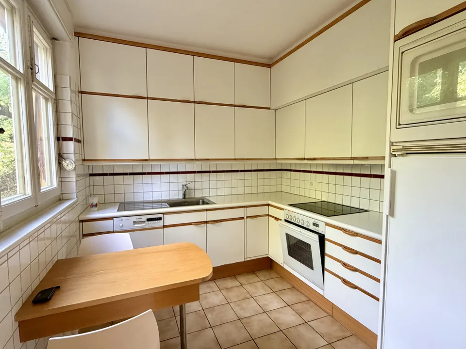 Chailly - Einzelvilla in ruhiger Lage in malerischer Umgebung – Foto 4 von 10