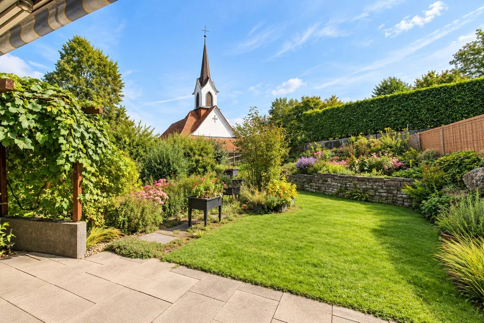 Ein Zuhause mit Charakter, Garten und Raum für Ihre Ideen – in Wilen bei Wollerau – Foto 21 von 23