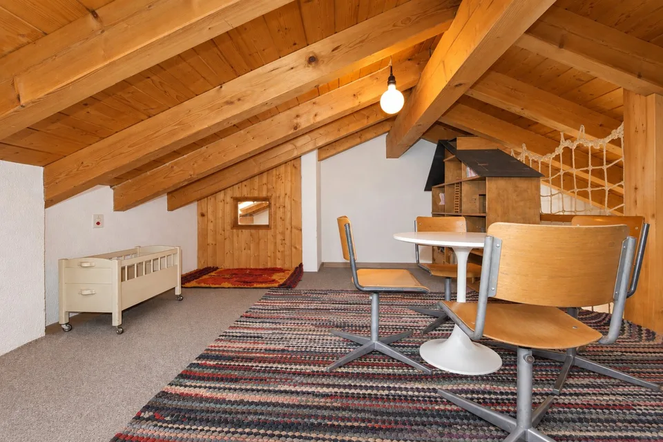 Ein Zuhause mit Charakter, Garten und Raum für Ihre Ideen – in Wilen bei Wollerau – Foto 18 von 23