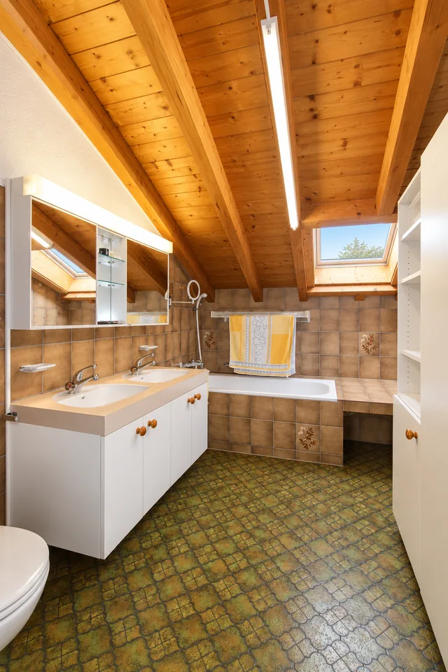 Ein Zuhause mit Charakter, Garten und Raum für Ihre Ideen – in Wilen bei Wollerau – Foto 19 von 23