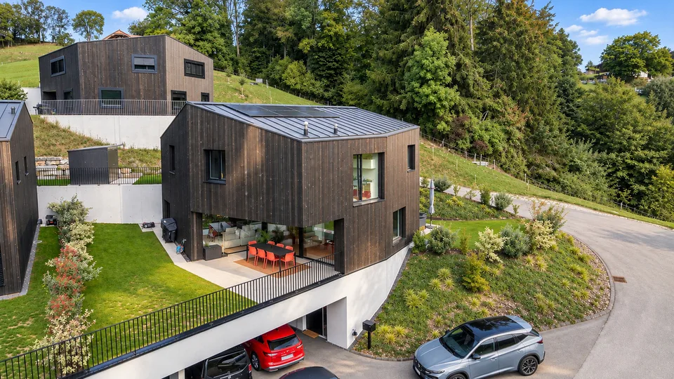 VILLA D'ARCHITECTE AVEC VUE IMPRENABLE ET PRESTATIONS DE STANDING – photo 2 sur 13