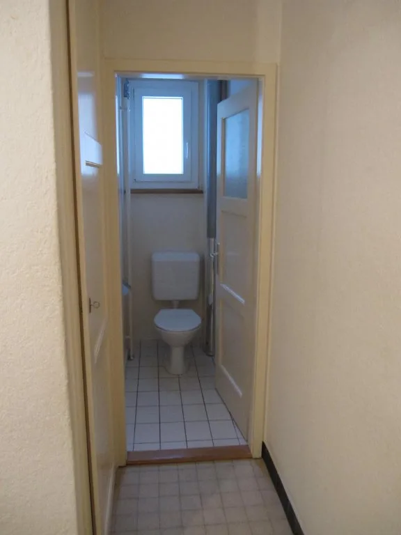Appartamento affascinante di 3 locali al piano terra con parquet in rovere – foto 6 di 6