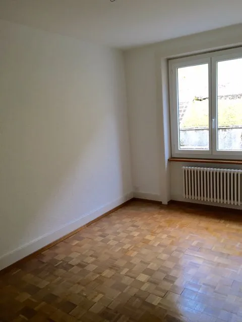 Appartamento affascinante di 3 locali al piano terra con parquet in rovere – foto 2 di 6