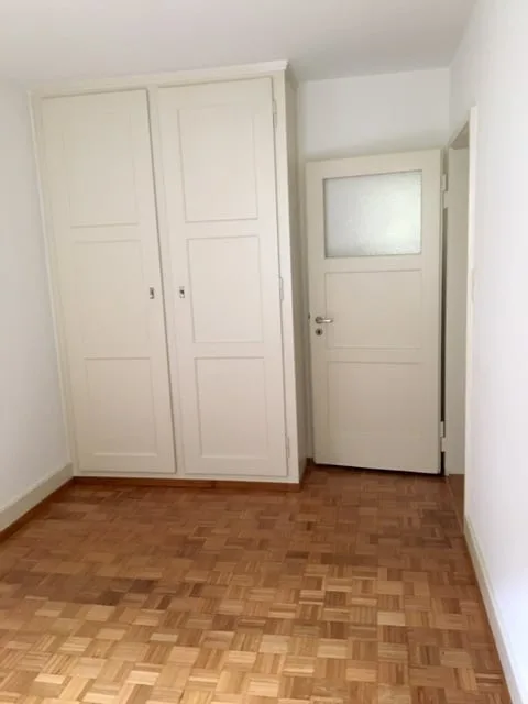 Appartamento di 3 locali con balcone e vista sulla verde – foto 2 di 10