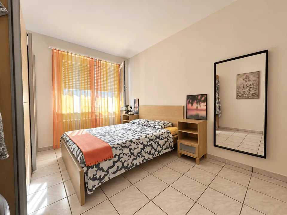 INTERESSANTE APPARTAMENTO 2.5 VICINO AL CENTRO – foto 10 di 13