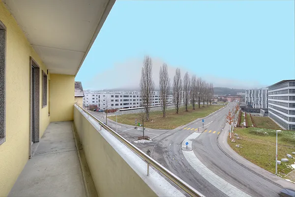 Appartamento di 4 locali con due balconi al 1° piano a Liebefeld – foto 10 di 12