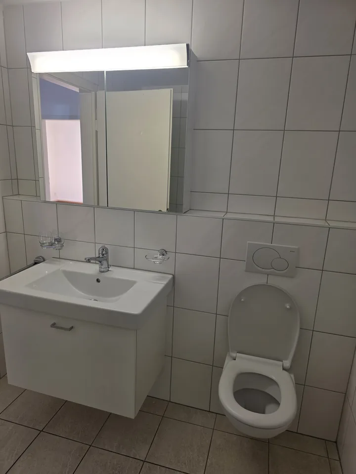 Attraktive 2.5-Zimmerwohnung mit Wintergarten – Foto 8 von 12