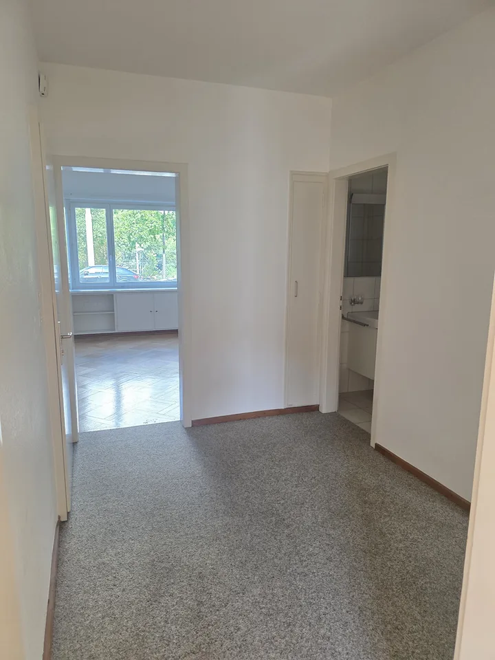 Attraktive 2.5-Zimmerwohnung mit Wintergarten – Foto 2 von 12