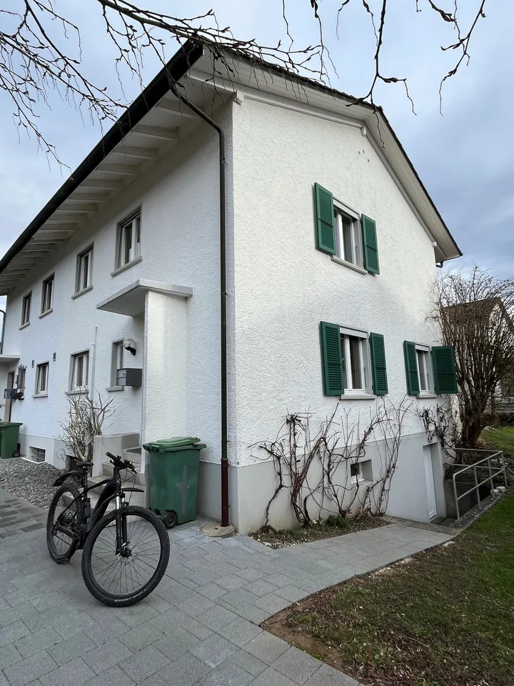 Casa a schiera di 5 camere in una zona tranquilla a Feldbrunnen – foto 3 di 16