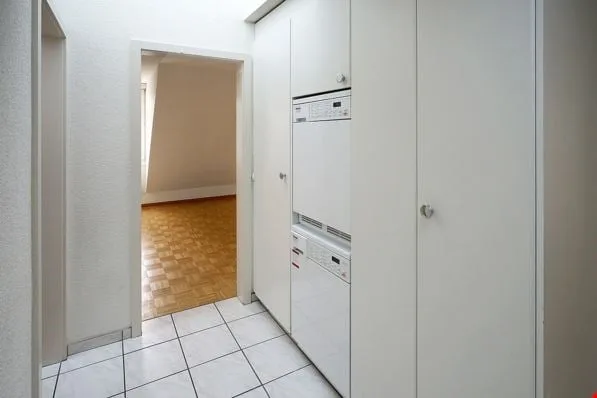 5½ Zimmer-Dachwohnung mit Atrium (3 abgeschlossene Räume) – Foto 7 von 8