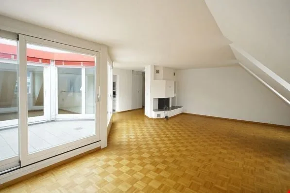 5½ Zimmer-Dachwohnung mit Atrium (3 abgeschlossene Räume) – Foto 2 von 8