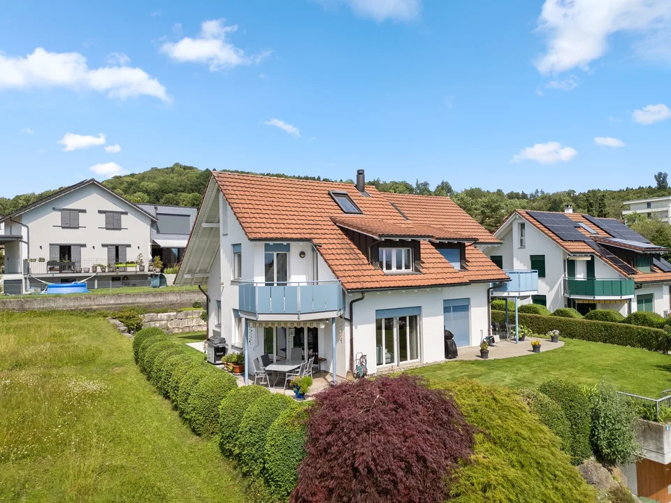 Incantevole casa semidetachata 5.5 locali a Hedingen – foto 2 di 14