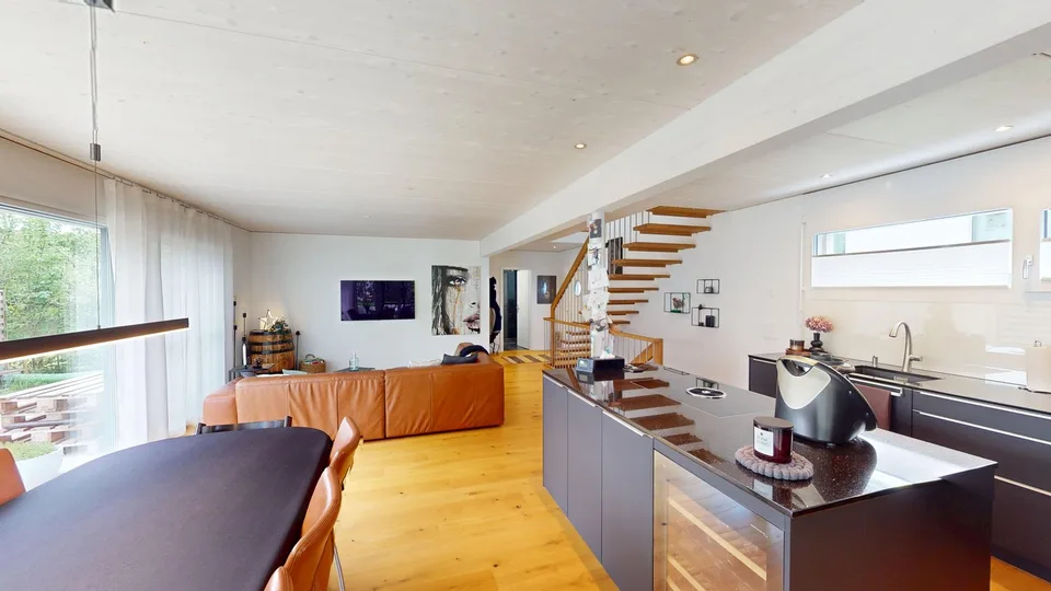 Maison de famille attrayante de 6,5 pièces – photo 4 sur 20