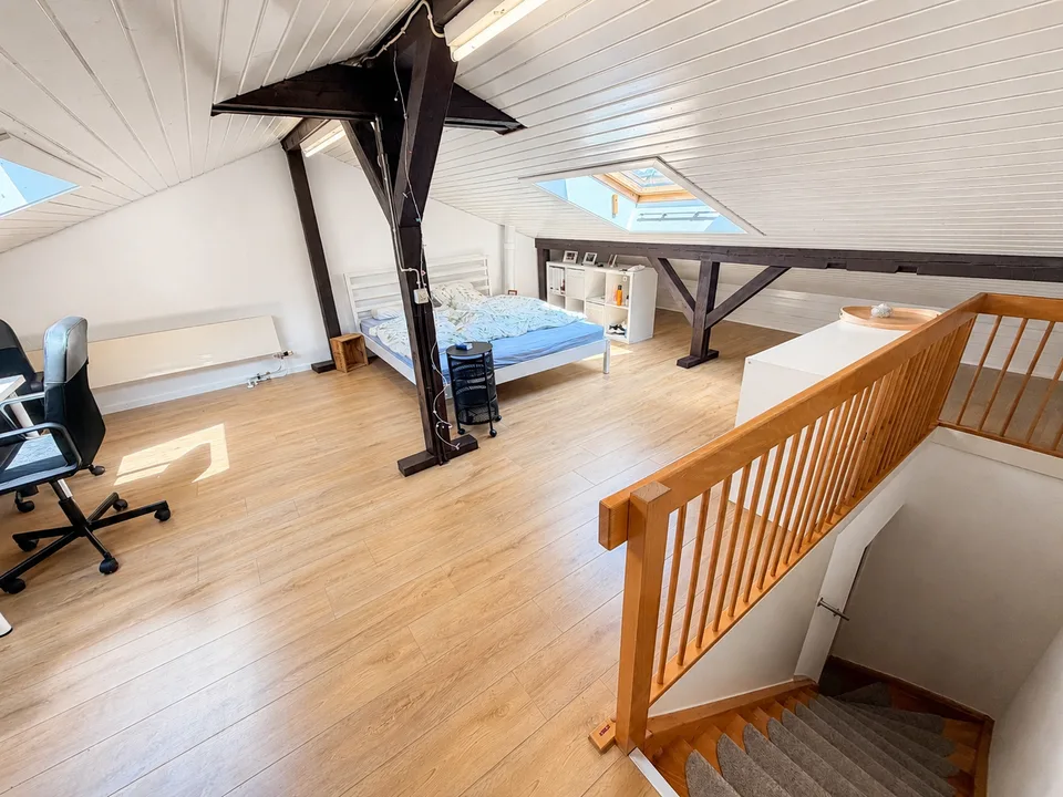 Modernes möbliertes Zimmer mit privatem Zugang in Oberengstringen – foto 5 di 23