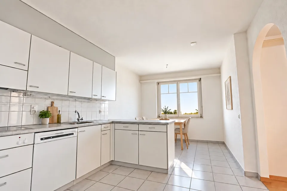 Maisonette Dachwohnung mit Cheminée und Waschturm – Foto 3 von 13