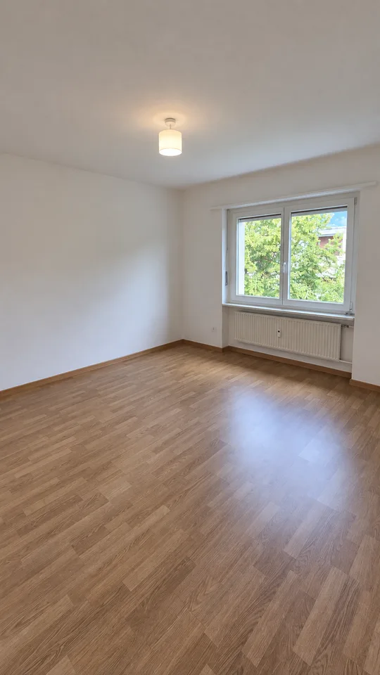 Ihr neues Zuhause in Grenchen – Charmante 3,5-Zimmer-Wohnung mit sonnigem Balkon – Foto 3 von 6