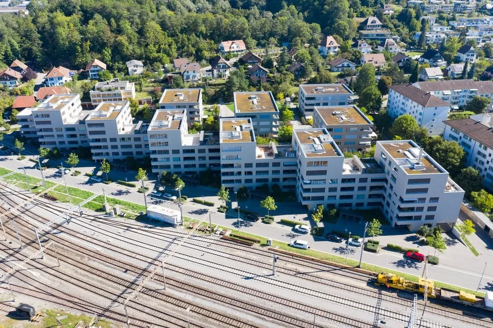 Appartement moderne 3.5 pièces avec grande terrasse – photo 10 sur 12