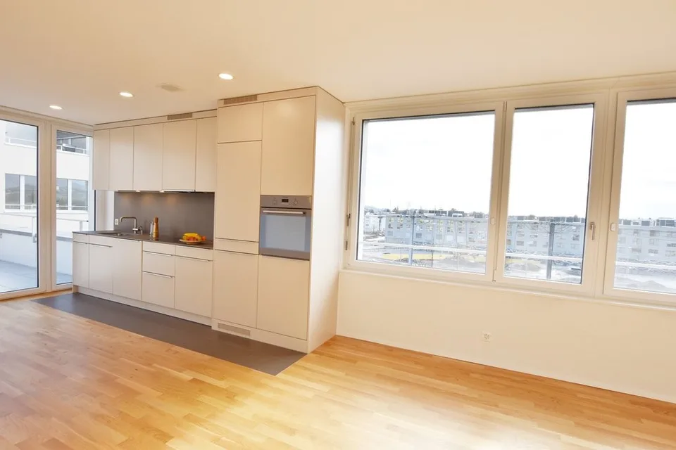 Appartement moderne 3.5 pièces avec grande terrasse – photo 2 sur 12