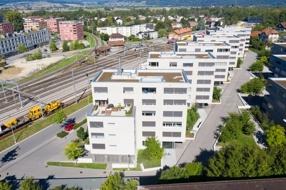 Appartement moderne 3.5 pièces avec grande terrasse – photo 11 sur 12