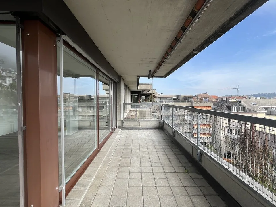 Appartement de 5.5pcs attique rénové à louer à Bienne – photo 7 sur 8