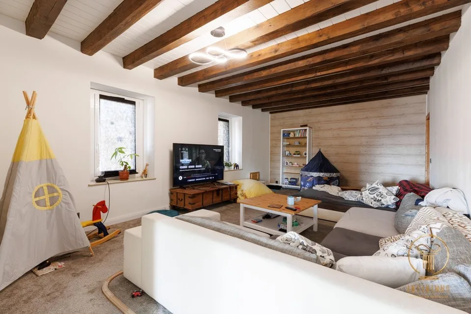 SELTENES OBJEKT, Schönes Dorfhaus im Herzen von Burtigny mit 7,5 Zimmern – Foto 5 von 13
