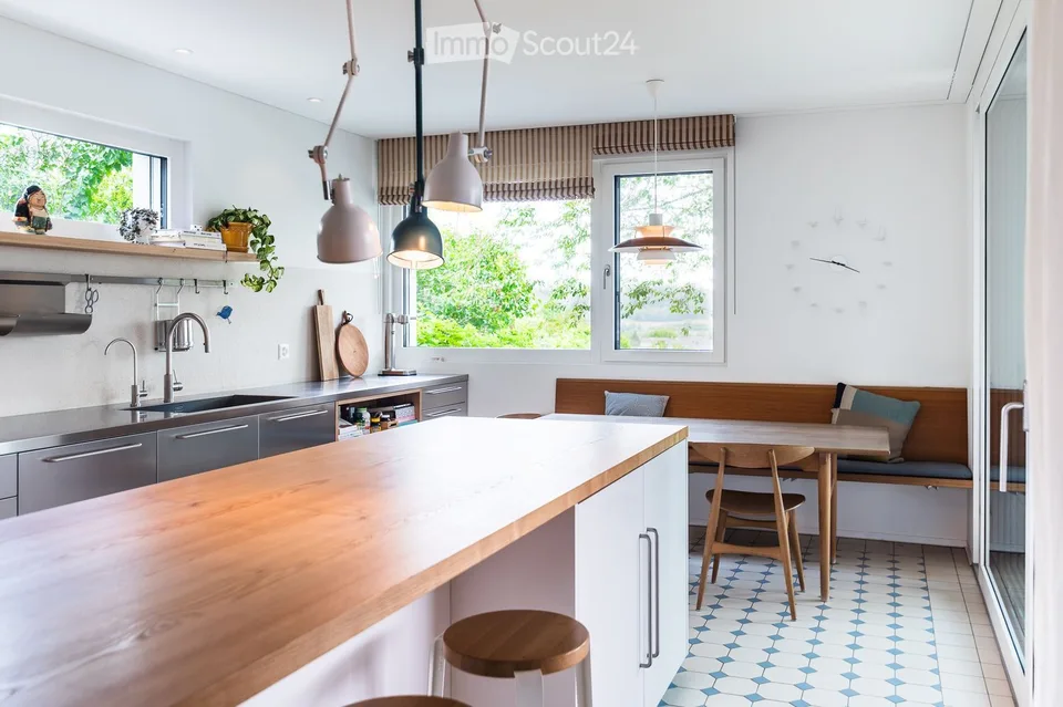 Grosszügiges 7.5-Zimmer-Einfamilienhaus mit Naturpool – Ihr neues Zuhause an bester Lage in Seuzach – Foto 17 von 30