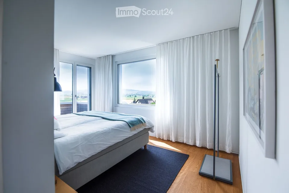 Grosszügiges 7.5-Zimmer-Einfamilienhaus mit Naturpool – Ihr neues Zuhause an bester Lage in Seuzach – Foto 25 von 30