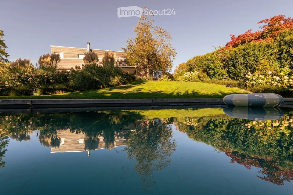 Grosszügiges 7.5-Zimmer-Einfamilienhaus mit Naturpool – Ihr neues Zuhause an bester Lage in Seuzach – Foto 5 von 30
