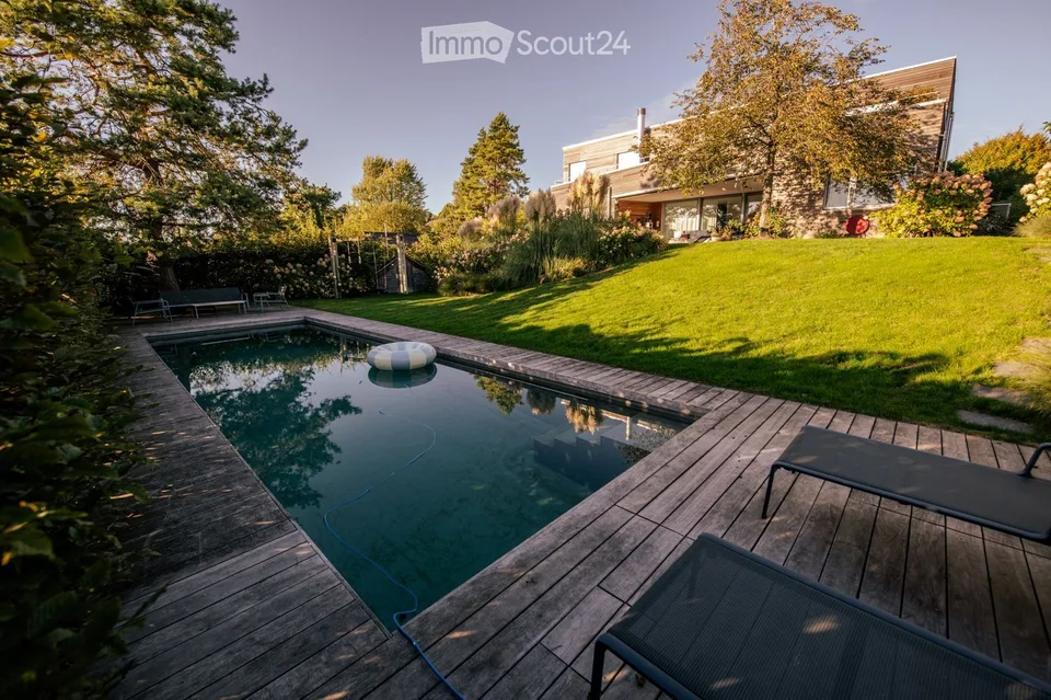 Grosszügiges 7.5-Zimmer-Einfamilienhaus mit Naturpool – Ihr neues Zuhause an bester Lage in Seuzach – Foto 7 von 30