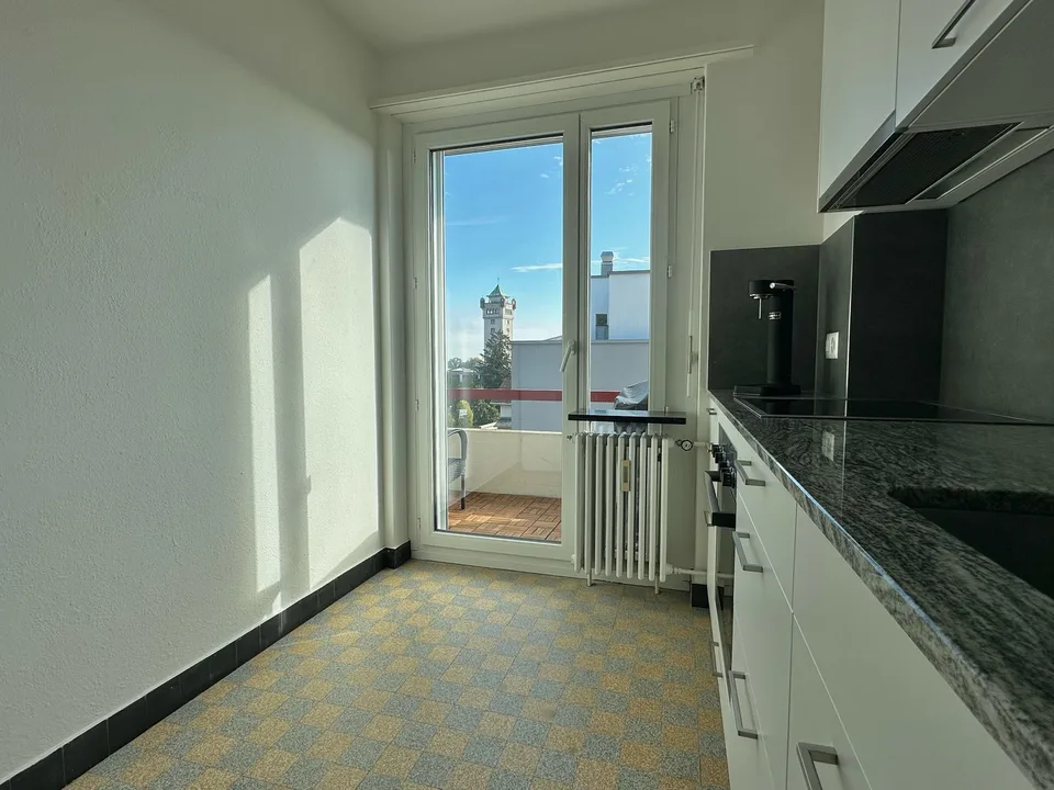 Helle 1.5-Zimmer-Wohnung in Arbon mit Balkon und Weitblick Nähe Altstadt & See – Foto 4 von 8