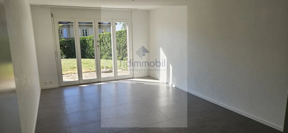 Stupendo monolocale con accesso al giardino comune – foto 2 di 5