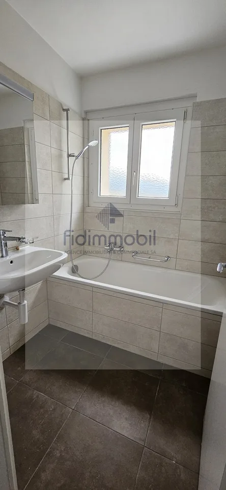 Schönes, komplett renoviertes Apartment, hell und angenehm zu bewohnen. – Foto 6 von 6