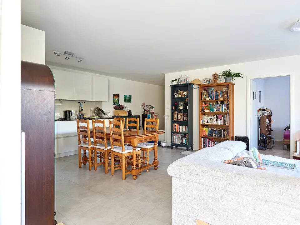 In vendita - Appartamento di 3,5 locali con terrazza e giardino – foto 2 di 12