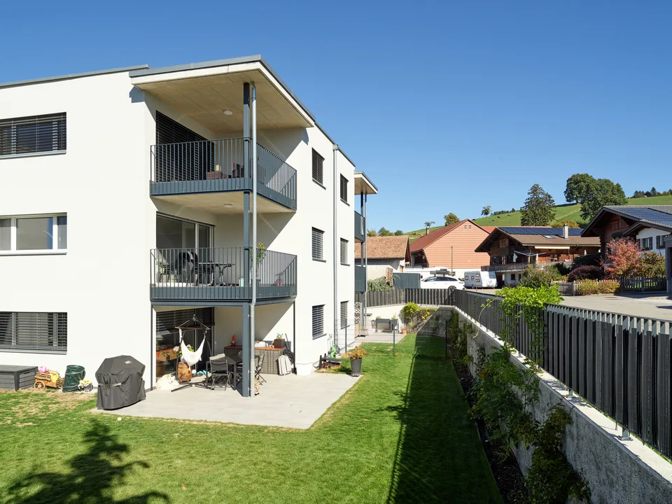 In vendita - Appartamento di 3,5 locali con terrazza e giardino – foto 11 di 12