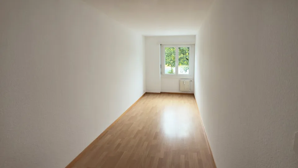 Grosszügige Wohnung mit Wintergarten – Foto 9 von 9