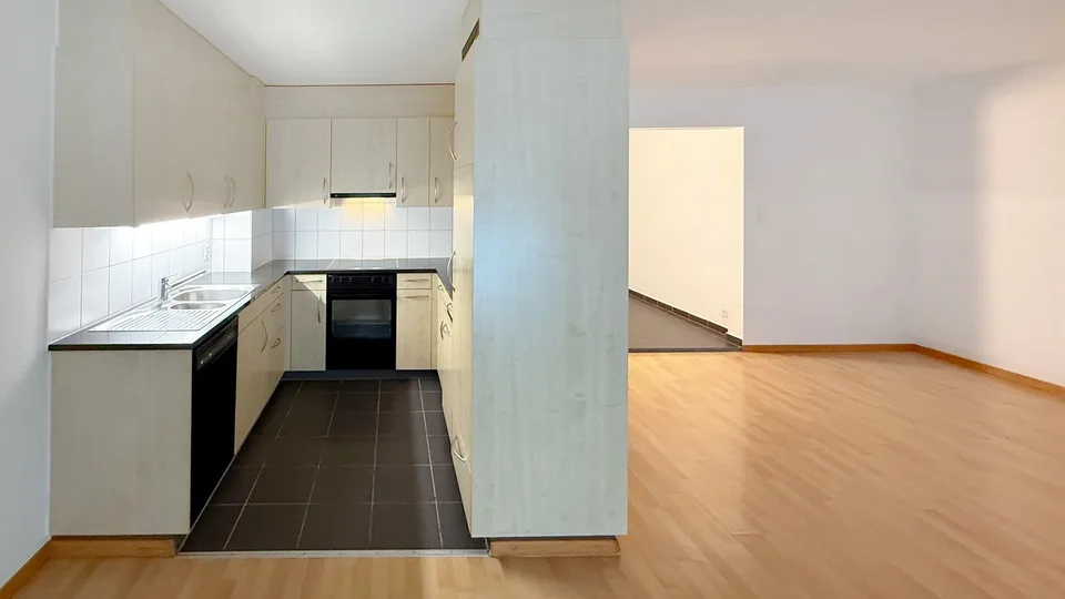 Grosszügige Wohnung mit Wintergarten – Foto 5 von 9