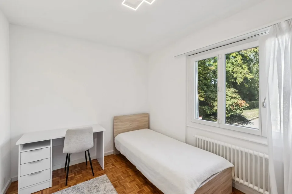 Exklusiv - 5-Zimmer-Wohnung in unmittelbarer Nähe des Sees – Foto 12 von 13