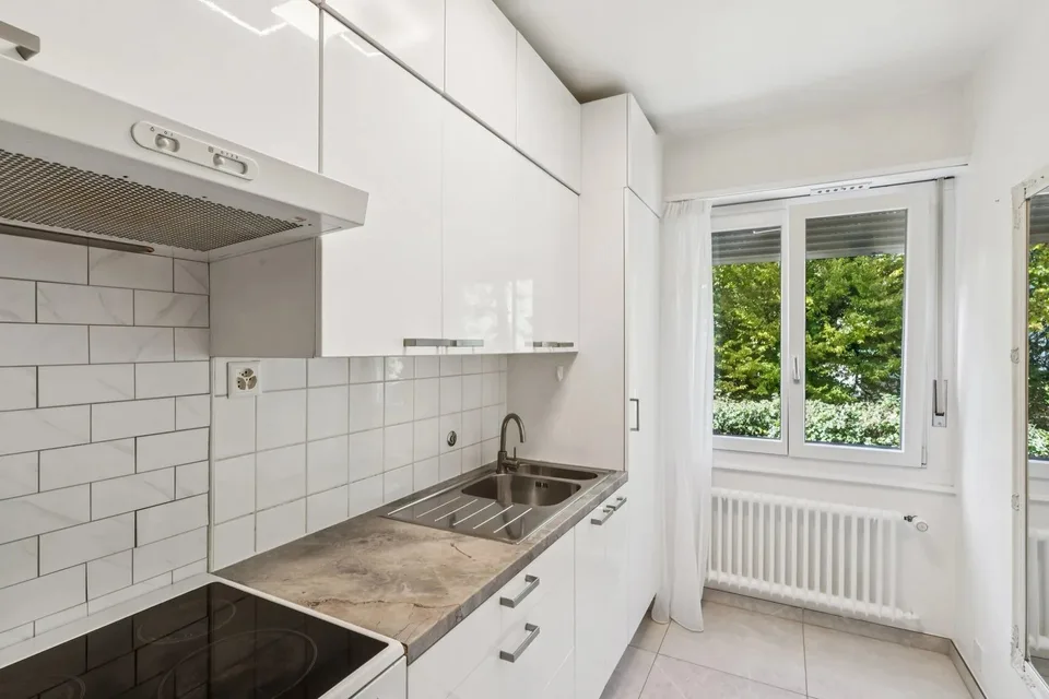 Exklusiv - 5-Zimmer-Wohnung in unmittelbarer Nähe des Sees – Foto 2 von 13