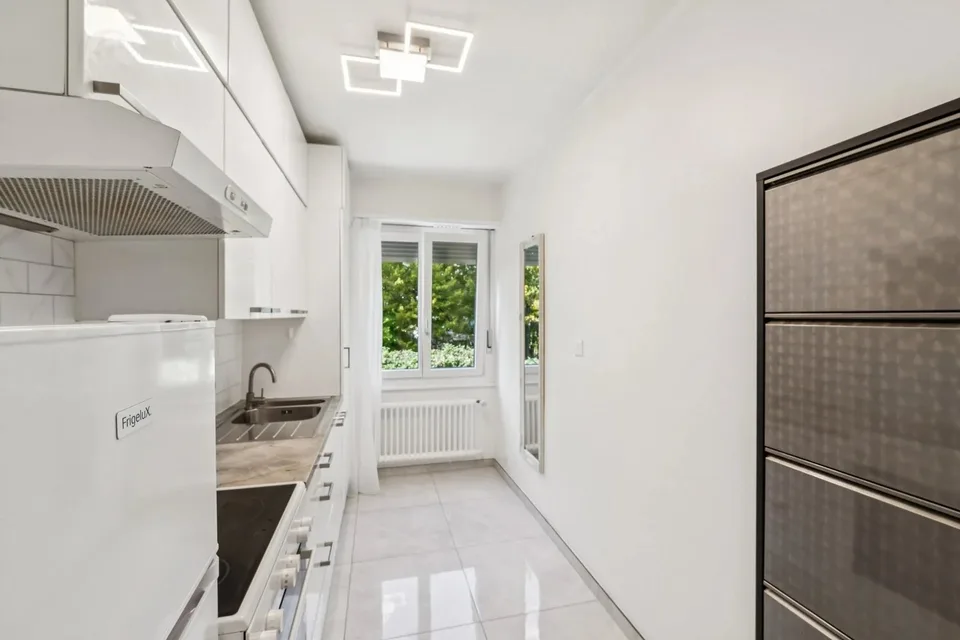 Exklusiv - 5-Zimmer-Wohnung in unmittelbarer Nähe des Sees – Foto 3 von 13