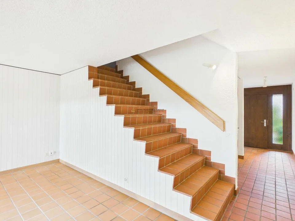 Charmante maison d'angle avec jardin paradisiaque – photo 3 sur 14