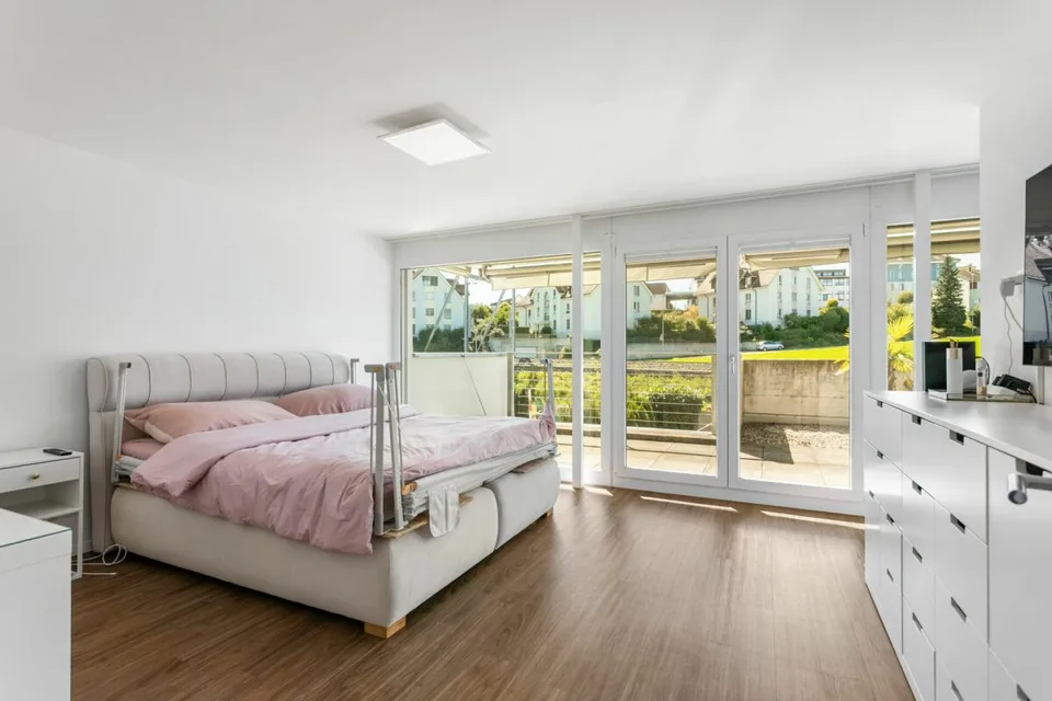 Bonheur familial avec vue sur le lac - Maison moderne de 5,5 pièces avec vue sur le lac à Freidorf – photo 7 sur 29