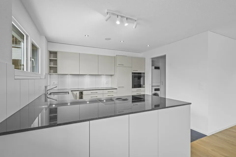 Appartement 4.5 pièces au rez-de-chaussée avec jardin – photo 5 sur 12